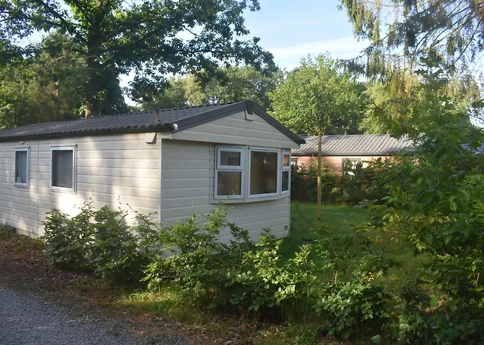 Semesterbostad Onder De Eik Epe